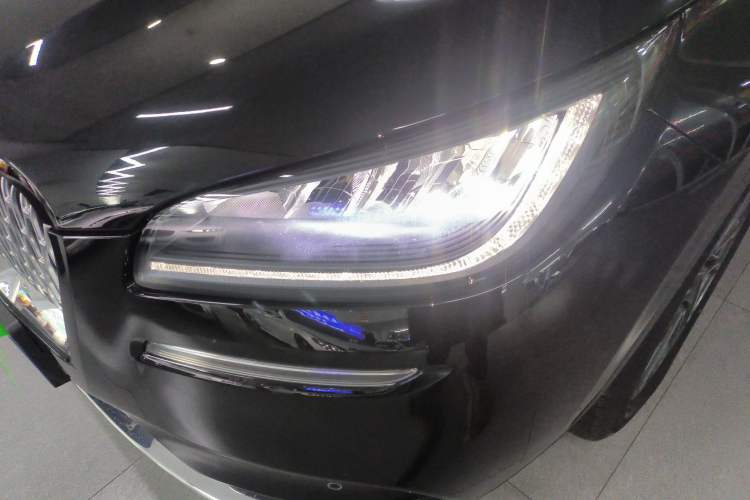 Used Lincoln Corsair 2022 Revised Version 2.0T Two-Wheel Drive Premium Edition Left Front Headlight