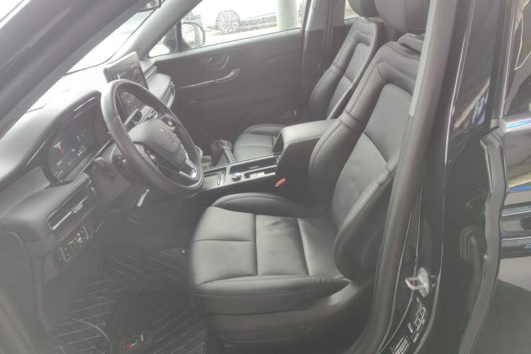 Used Lincoln Corsair 2022 2.0T Two-Wheel Drive Luxury Edition Left Front Seat
