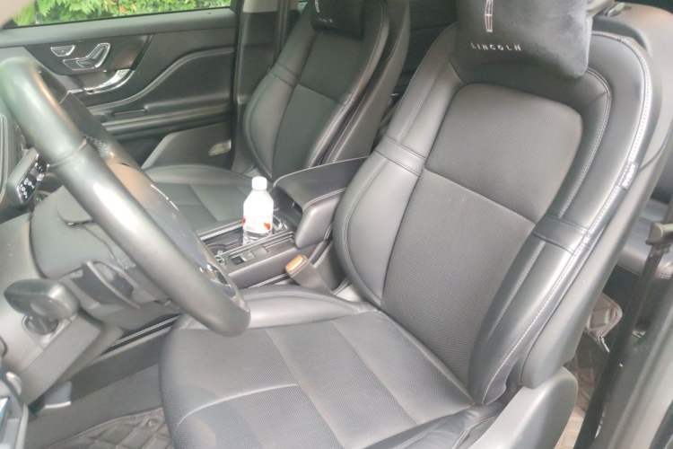Used Lincoln Corsair 2022 Revised Version 2.0T Two-Wheel Drive Premium Edition Left Front Seat