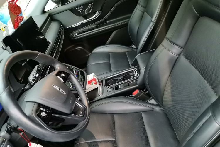 Used Lincoln Corsair 2022 2.0T Two-Wheel Drive Deluxe Edition Left Front Seat