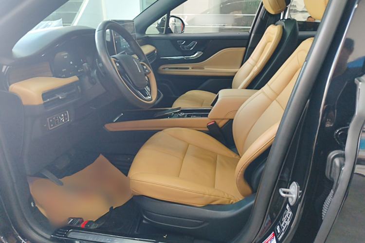 Used Lincoln Corsair 2022 2.0T Two-Wheel Drive Luxury Edition Left Front Seat