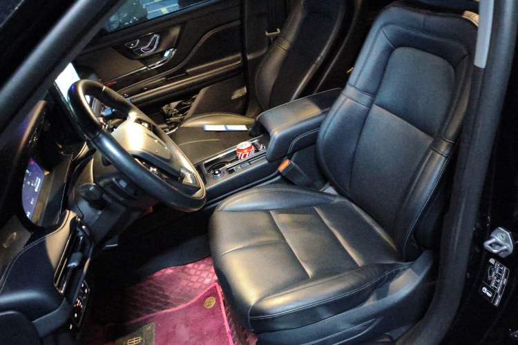 Used Lincoln Corsair 2022 2.0T Two-Wheel Drive Deluxe Edition Left Front Seat