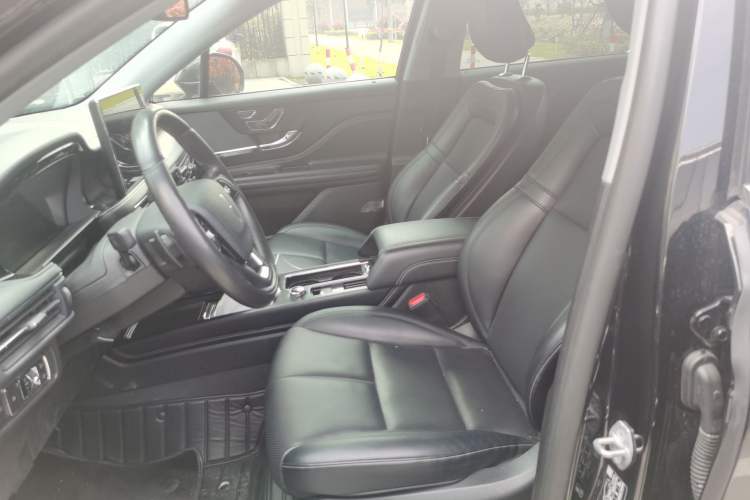 Used Lincoln Corsair 2022 2.0T Two-Wheel Drive Deluxe Edition Left Front Seat
