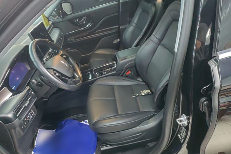 Used Lincoln Corsair 2022 2.0T Two-Wheel Drive Deluxe Edition Left Front Seat