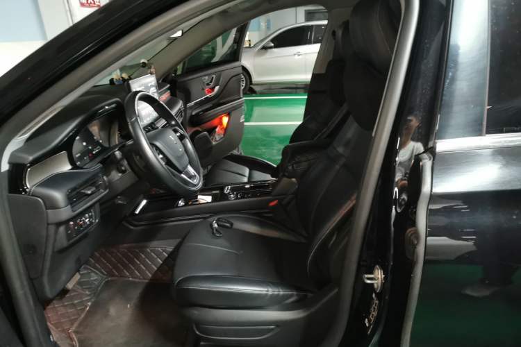 Used Lincoln Corsair 2022 2.0T Two-Wheel Drive Deluxe Edition Left Front Seat