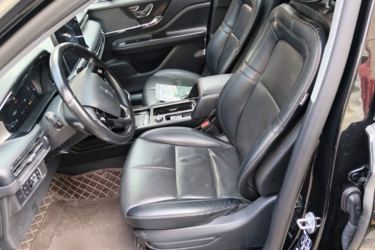 Used Lincoln Corsair 2022 2.0T Two-Wheel Drive Luxury Edition Left Front Seat