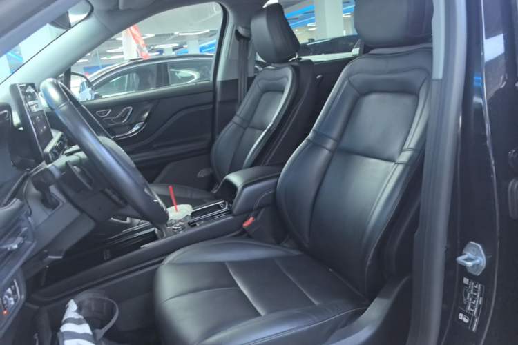 Used Lincoln Corsair 2022 2.0T Two-Wheel Drive Deluxe Edition Left Front Seat