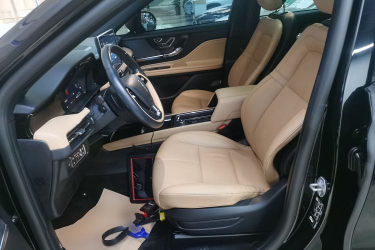 Used Lincoln Corsair 2022 Revised Version 2.0T Two-Wheel Drive Luxury Edition Left Front Seat