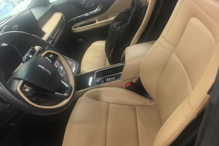 Used Lincoln Corsair 2022 2.0T Two-Wheel Drive Luxury Edition Left Front Seat