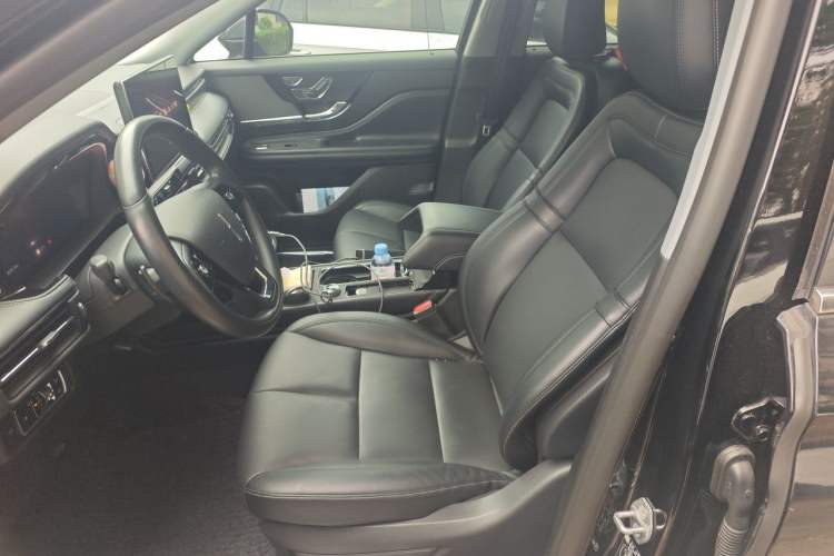 Used Lincoln Corsair 2022 2.0T Two-Wheel Drive Deluxe Edition Left Front Seat