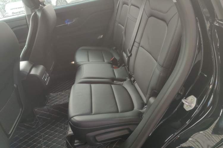 Used Lincoln Corsair 2022 2.0T Two-Wheel Drive Luxury Edition Left Rear Seat