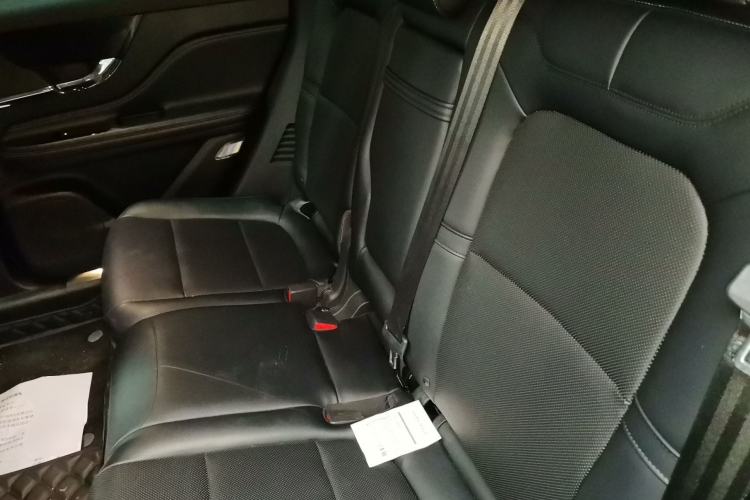 Used Lincoln Corsair 2022 2.0T Two-Wheel Drive Deluxe Edition Left Rear Seat
