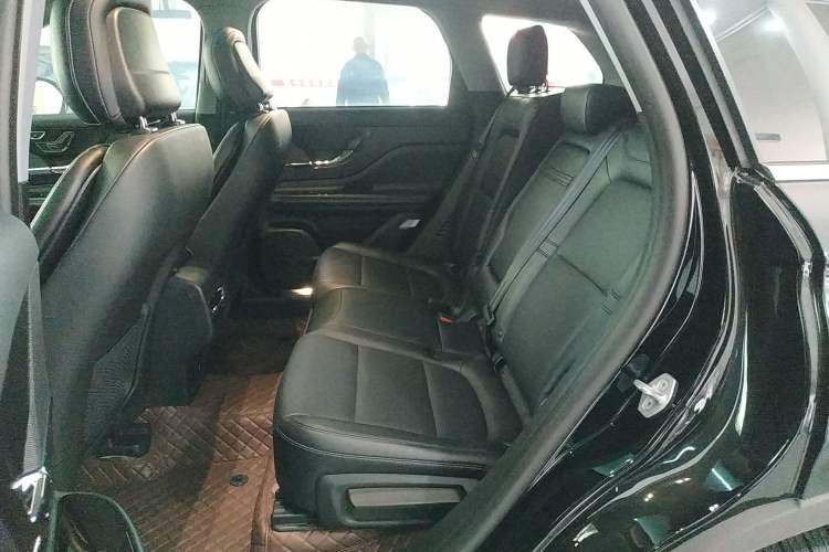 Used Lincoln Corsair 2022 Revised Version 2.0T Two-Wheel Drive Premium Edition Left Rear Seat