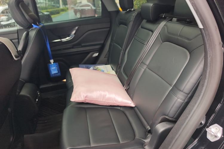 Used Lincoln Corsair 2022 2.0T Two-Wheel Drive Deluxe Edition Left Rear Seat