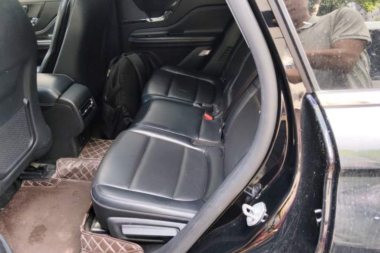 Used Lincoln Corsair 2022 2.0T Two-Wheel Drive Luxury Edition Left Rear Seat