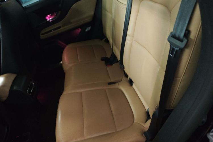 Used Lincoln Corsair 2022 2.0T Two-Wheel Drive Luxury Edition Left Rear Seat