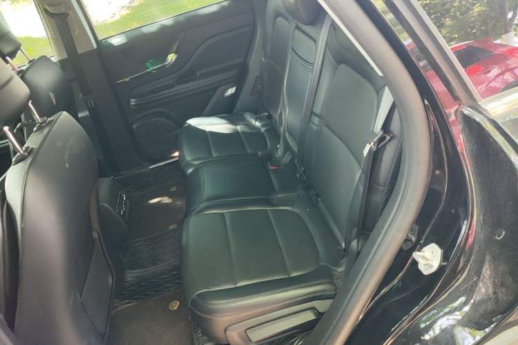 Used Lincoln Corsair 2022 2.0T Two-Wheel Drive Luxury Edition Left Rear Seat