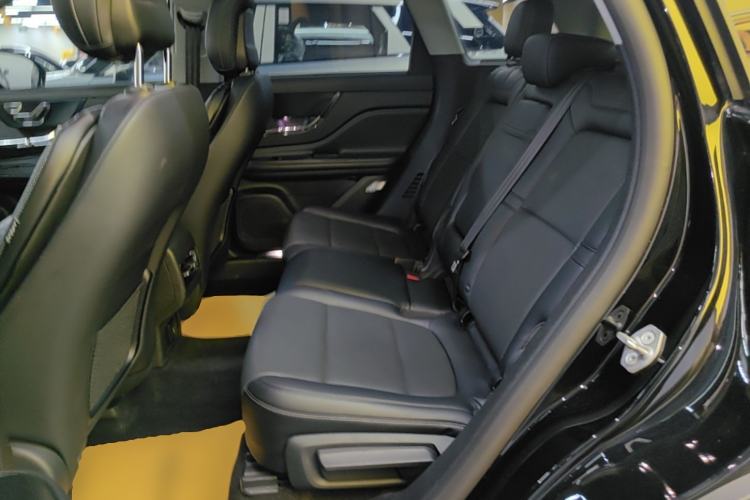 Used Lincoln Corsair 2022 2.0T Two-Wheel Drive Luxury Edition Left Rear Seat