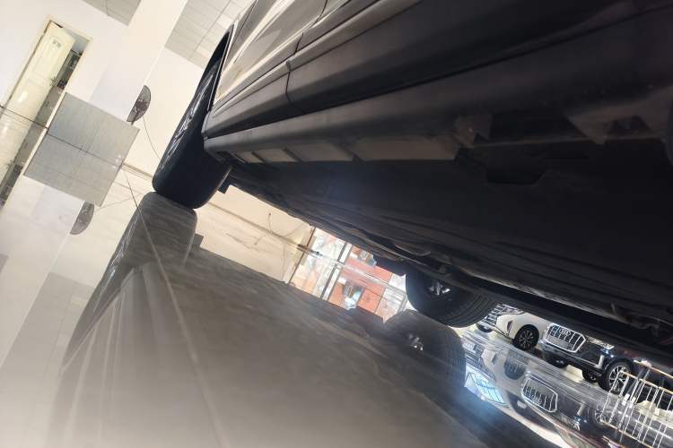 Used Lincoln Corsair 2022 2.0T Two-Wheel Drive Deluxe Edition Left Side Sill