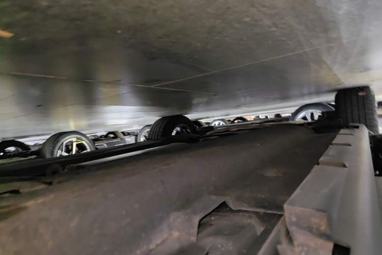 Used Lincoln Corsair 2022 2.0T Two-Wheel Drive Luxury Edition Left Side Sill