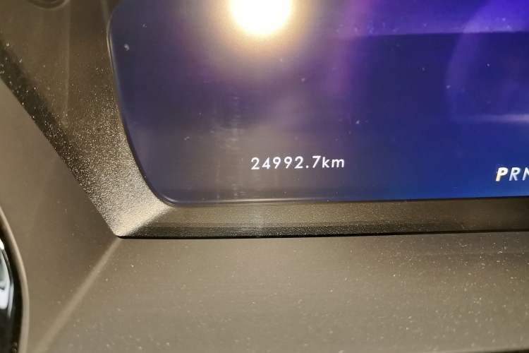 Used Lincoln Corsair 2022 2.0T Two-Wheel Drive Deluxe Edition Odometer Close Up