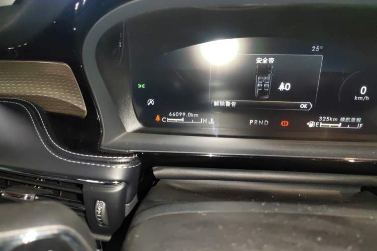 Used Lincoln Corsair 2022 Revised Version 2.0T Two-Wheel Drive Premium Edition Odometer Close Up