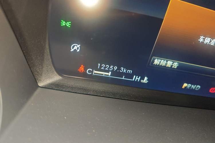 Used Lincoln Corsair 2022 2.0T Two-Wheel Drive Deluxe Edition Odometer Close Up
