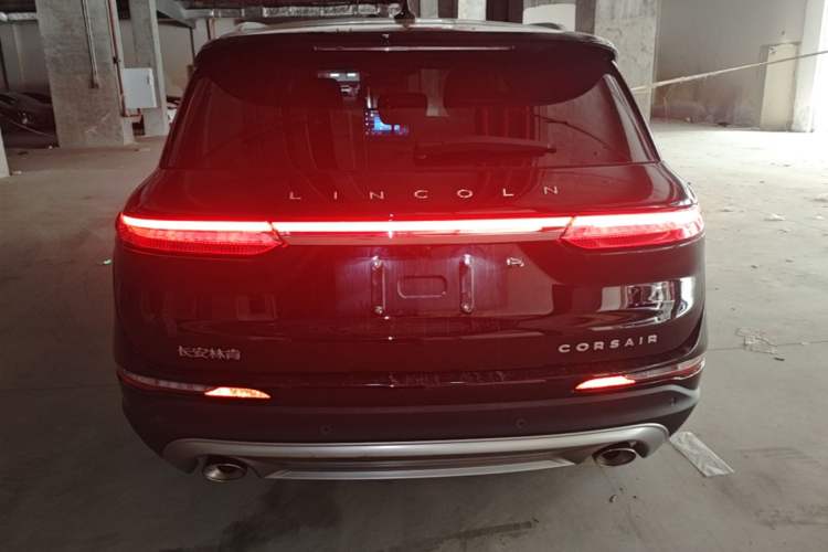 Used Lincoln Corsair 2022 2.0T Two-Wheel Drive Deluxe Edition Rear