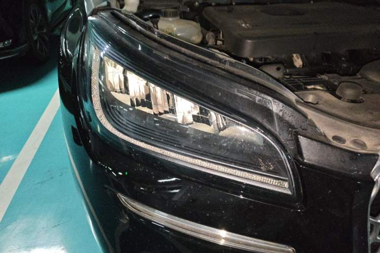 Used Lincoln Corsair 2022 Revised Version 2.0T Two-Wheel Drive Premium Edition Right Front Headlight