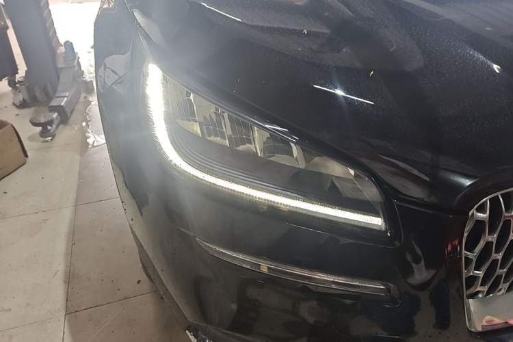 Used Lincoln Corsair 2022 2.0T Two-Wheel Drive Luxury Edition Right Front Headlight