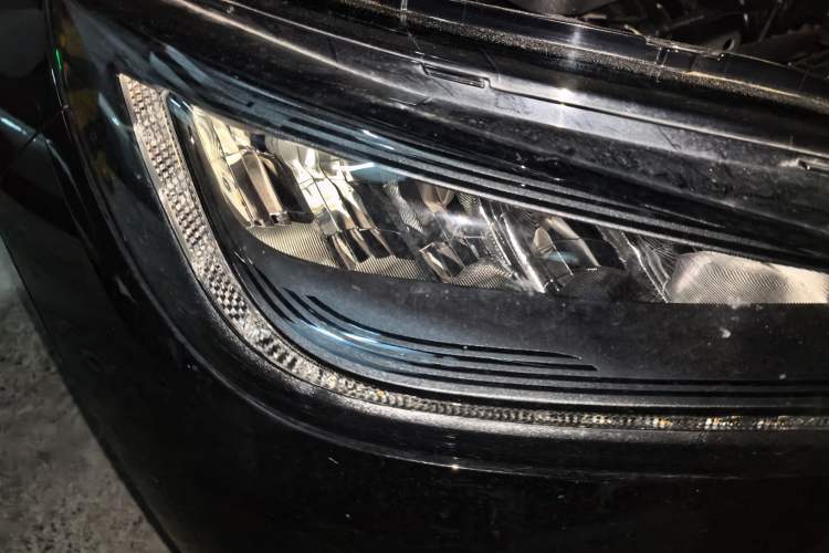 Used Lincoln Corsair 2022 2.0T Two-Wheel Drive Deluxe Edition Right Front Headlight