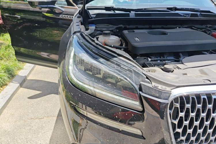 Used Lincoln Corsair 2022 2.0T Two-Wheel Drive Luxury Edition Right Front Headlight