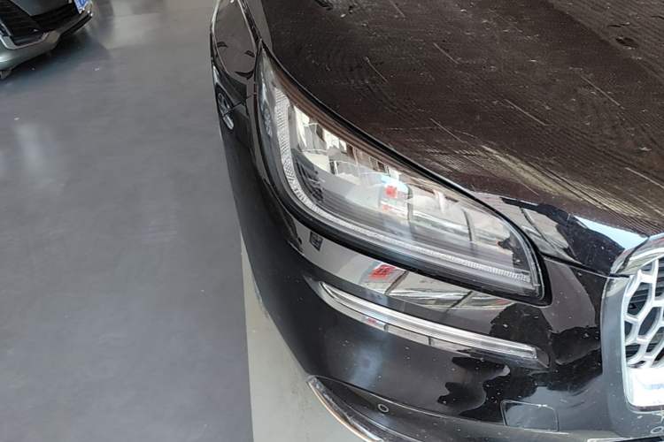 Used Lincoln Corsair 2022 2.0T Two-Wheel Drive Deluxe Edition Right Front Headlight