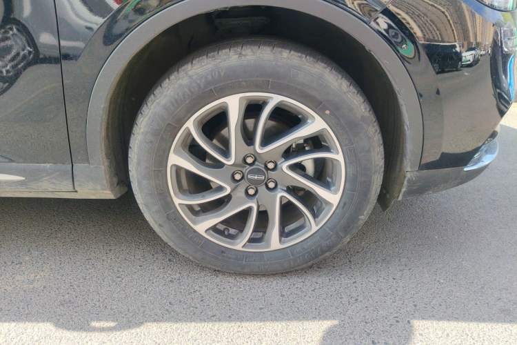 Used Lincoln Corsair 2022 2.0T Two-Wheel Drive Deluxe Edition Right Front Wheel Hub