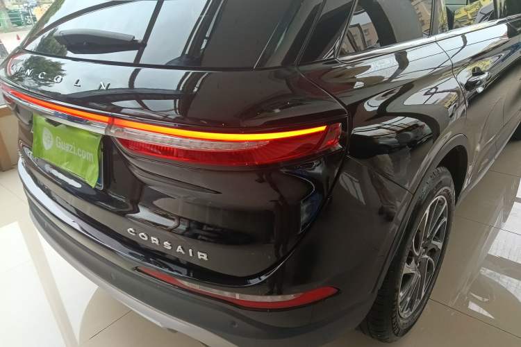 Used Lincoln Corsair 2022 Revised Version 2.0T Two-Wheel Drive Premium Edition Right Rear Taillight