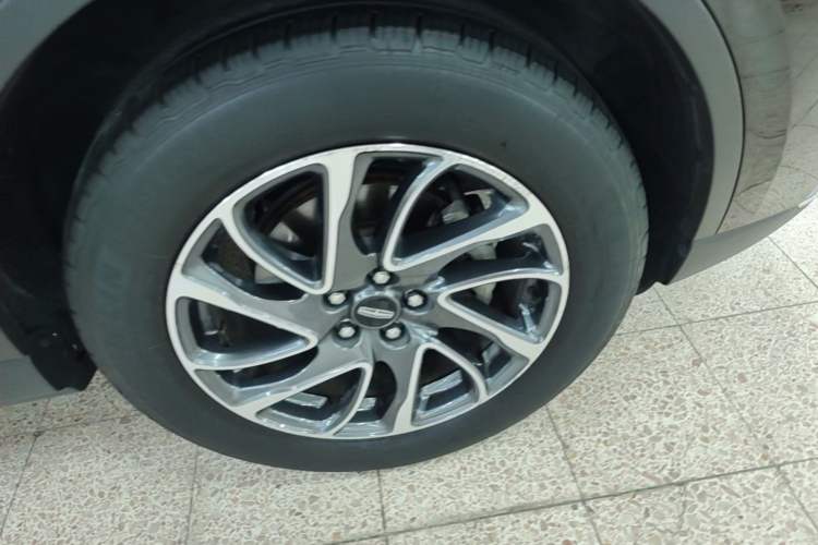 Used Lincoln Corsair 2022 2.0T Two-Wheel Drive Deluxe Edition Right Rear Wheel Hub