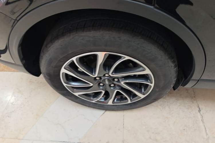 Used Lincoln Corsair 2022 2.0T Two-Wheel Drive Deluxe Edition Right Rear Wheel Hub