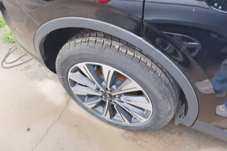 Used Lincoln Corsair 2022 2.0T Two-Wheel Drive Luxury Edition Right Rear Wheel Hub