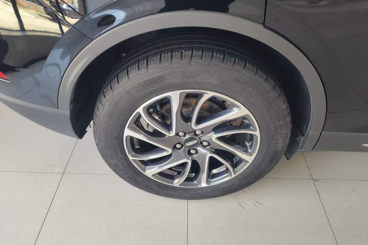 Used Lincoln Corsair 2022 2.0T Two-Wheel Drive Deluxe Edition Right Rear Wheel Hub
