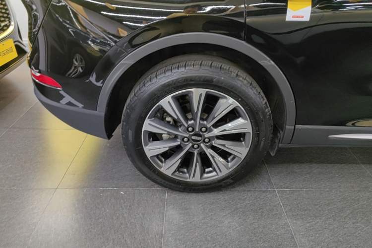 Used Lincoln Corsair 2022 2.0T Two-Wheel Drive Luxury Edition Right Rear Wheel Hub