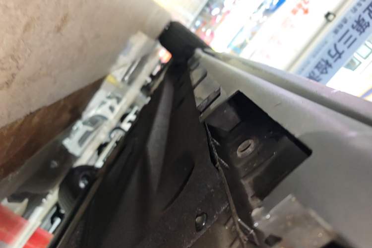 Used Lincoln Corsair 2022 2.0T Two-Wheel Drive Deluxe Edition Right Side Sill