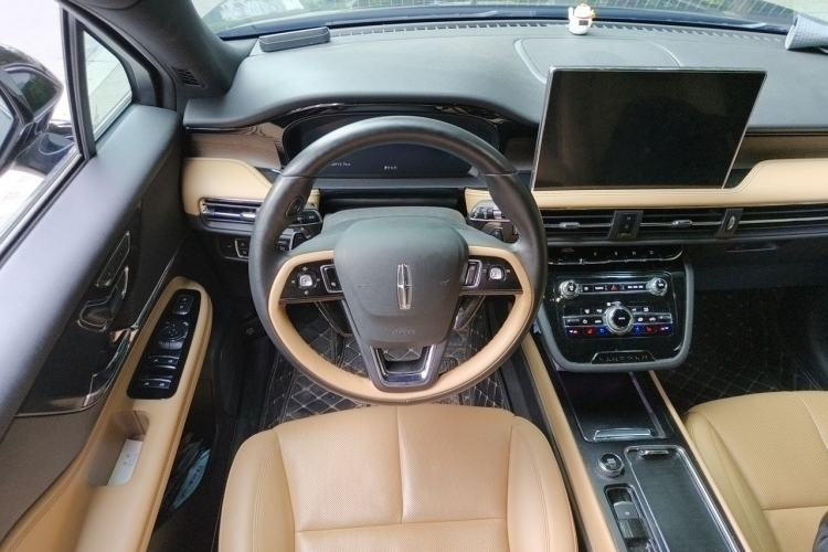 Used Lincoln Corsair 2022 Revised Version 2.0T Two-Wheel Drive Luxury Edition Steering Wheel