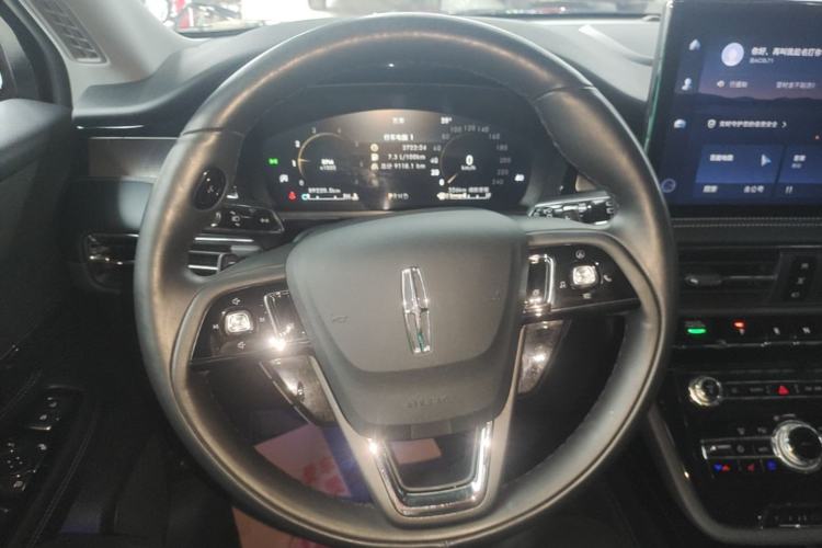 Used Lincoln Corsair 2022 2.0T Two-Wheel Drive Deluxe Edition Steering Wheel