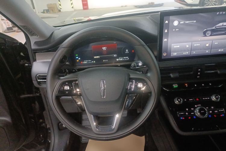 Used Lincoln Corsair 2022 Revised Version 2.0T Two-Wheel Drive Premium Edition Steering Wheel