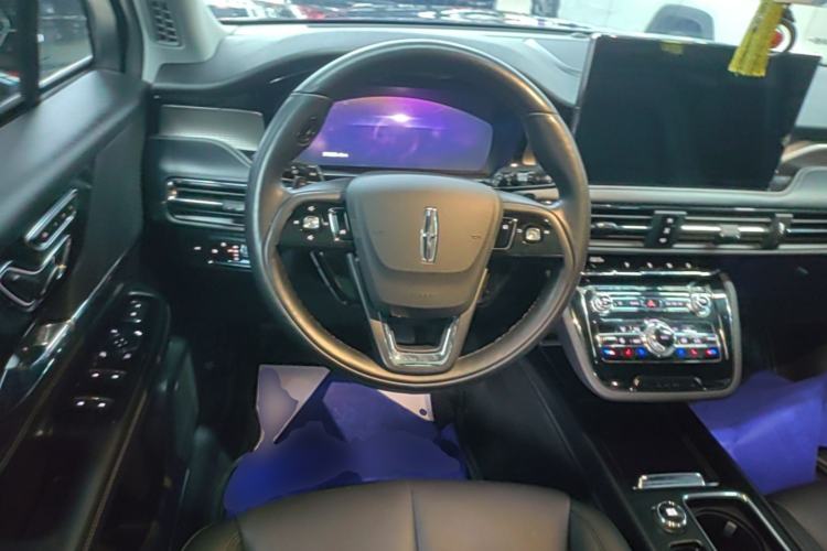Used Lincoln Corsair 2022 2.0T Two-Wheel Drive Deluxe Edition Steering Wheel