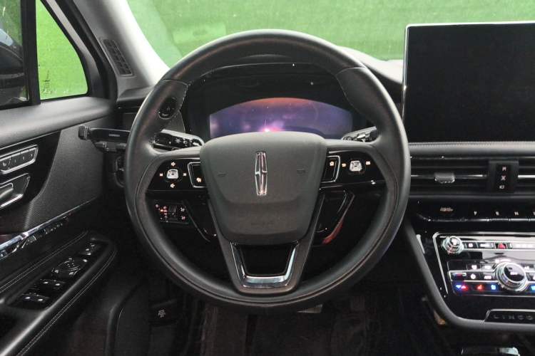 Used Lincoln Corsair 2022 2.0T Two-Wheel Drive Luxury Edition Steering Wheel