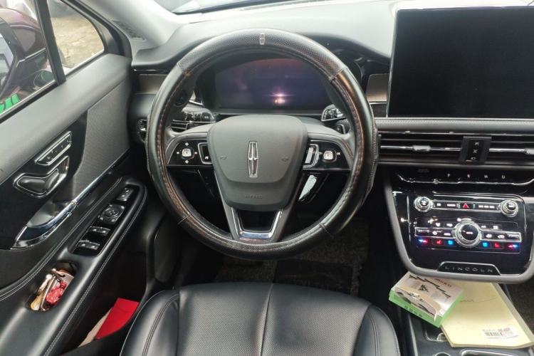 Used Lincoln Corsair 2022 2.0T Two-Wheel Drive Deluxe Edition Steering Wheel