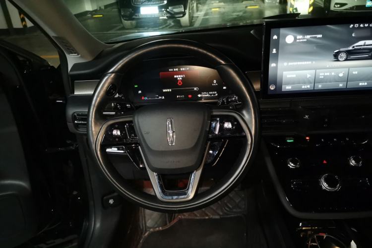 Used Lincoln Corsair 2022 2.0T Two-Wheel Drive Deluxe Edition Steering Wheel