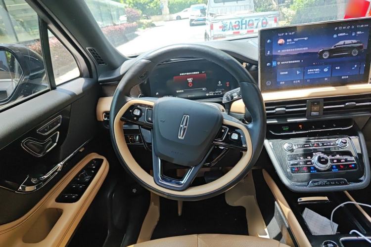 Used Lincoln Corsair 2022 2.0T Two-Wheel Drive Luxury Edition Steering Wheel