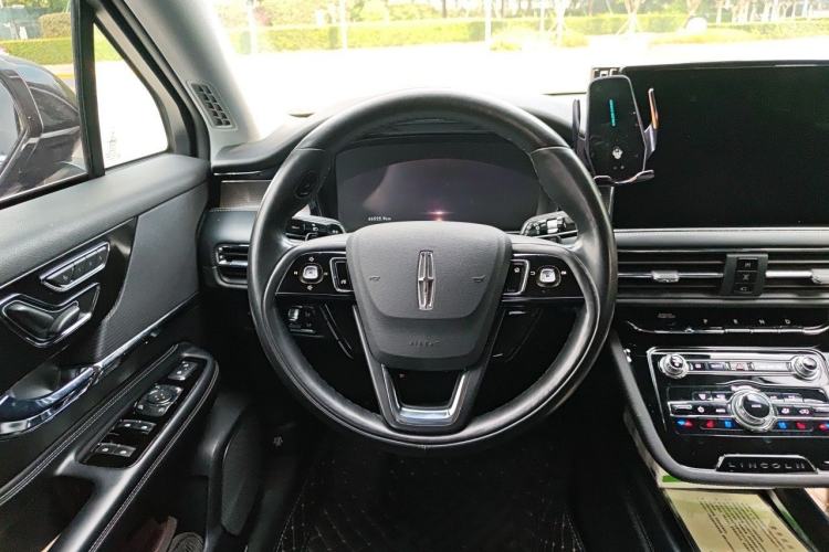 Used Lincoln Corsair 2022 2.0T Two-Wheel Drive Deluxe Edition Steering Wheel